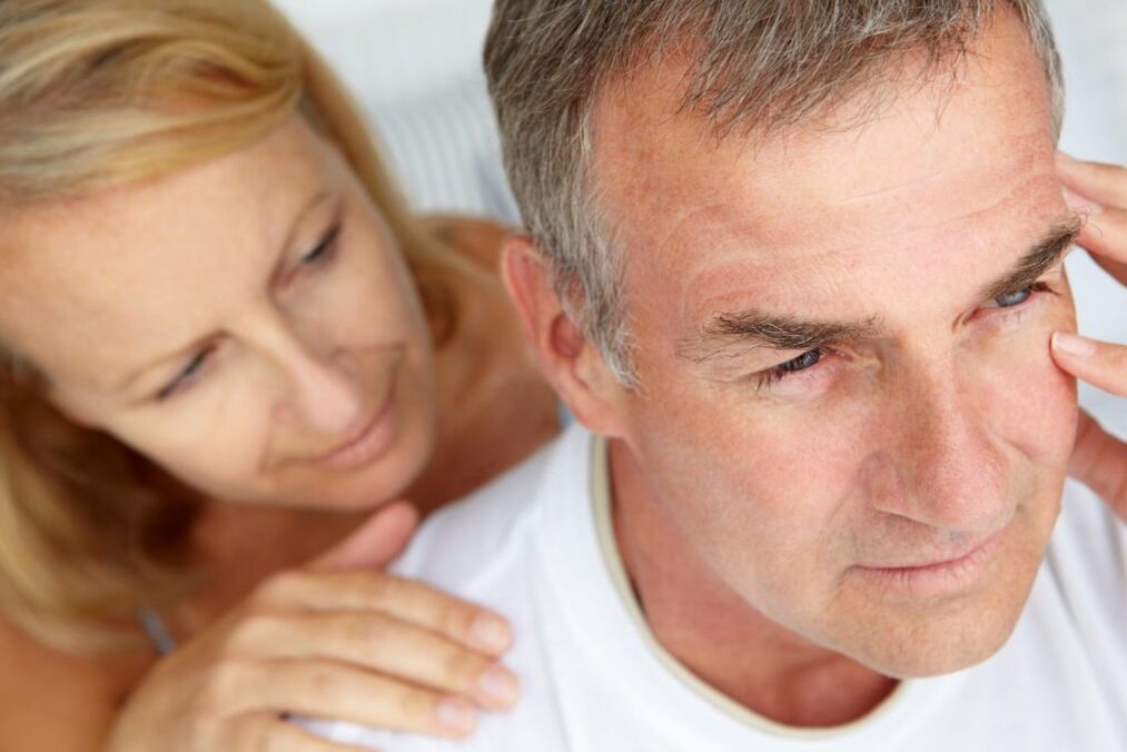 Donna e uomo con prostatite